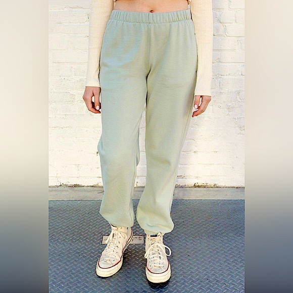brandy Melville light green rosa sweatpants - Picture 1 of 5